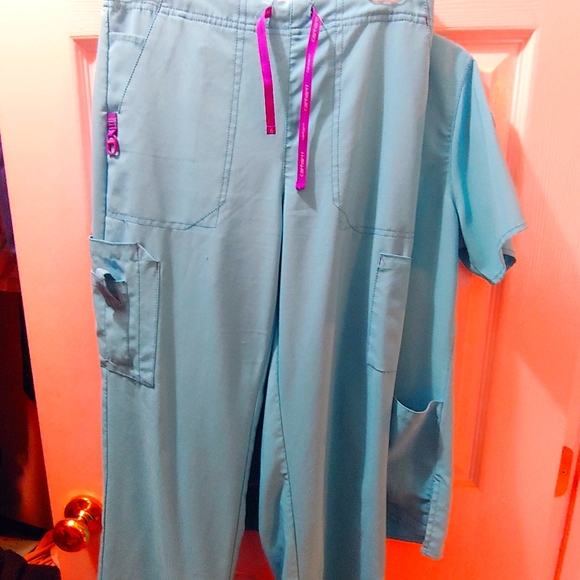 Carhartt scrub set